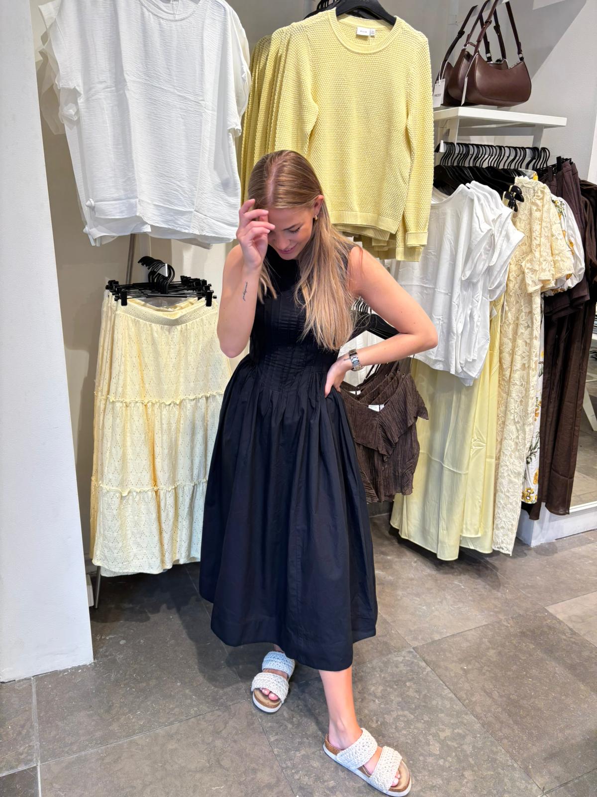 VIJIMBA Midi Dress - Black Beauty - VERO MODA & VILA Bergvik
